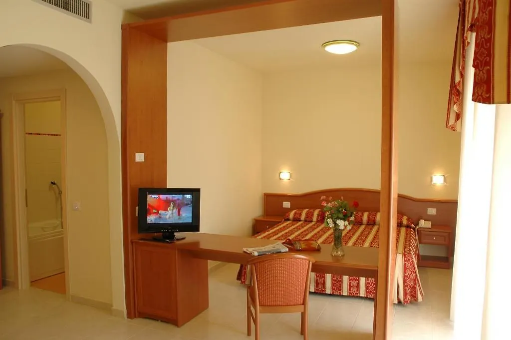 Hotel Roma 체르비아