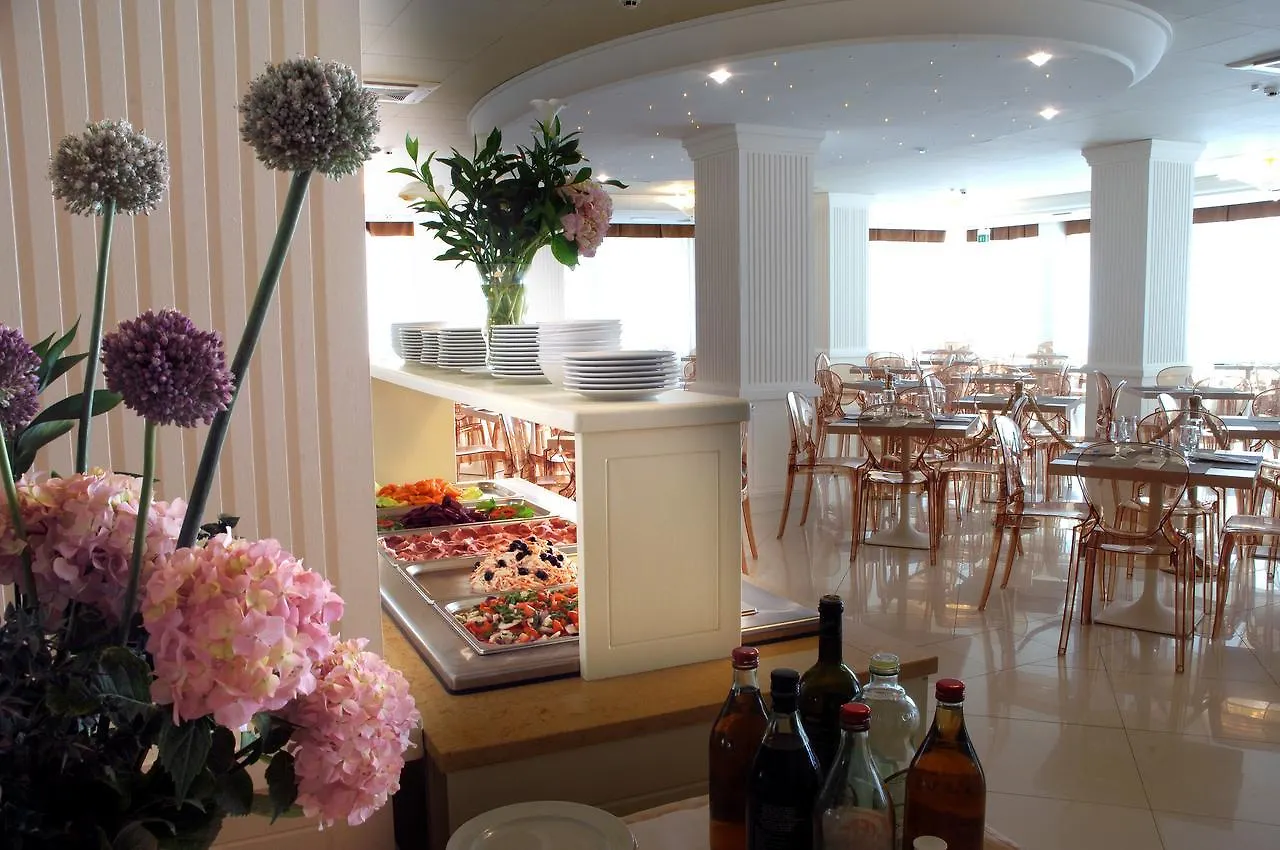 Hotel Roma 체르비아