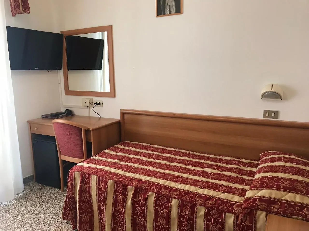 Hotel Roma 체르비아